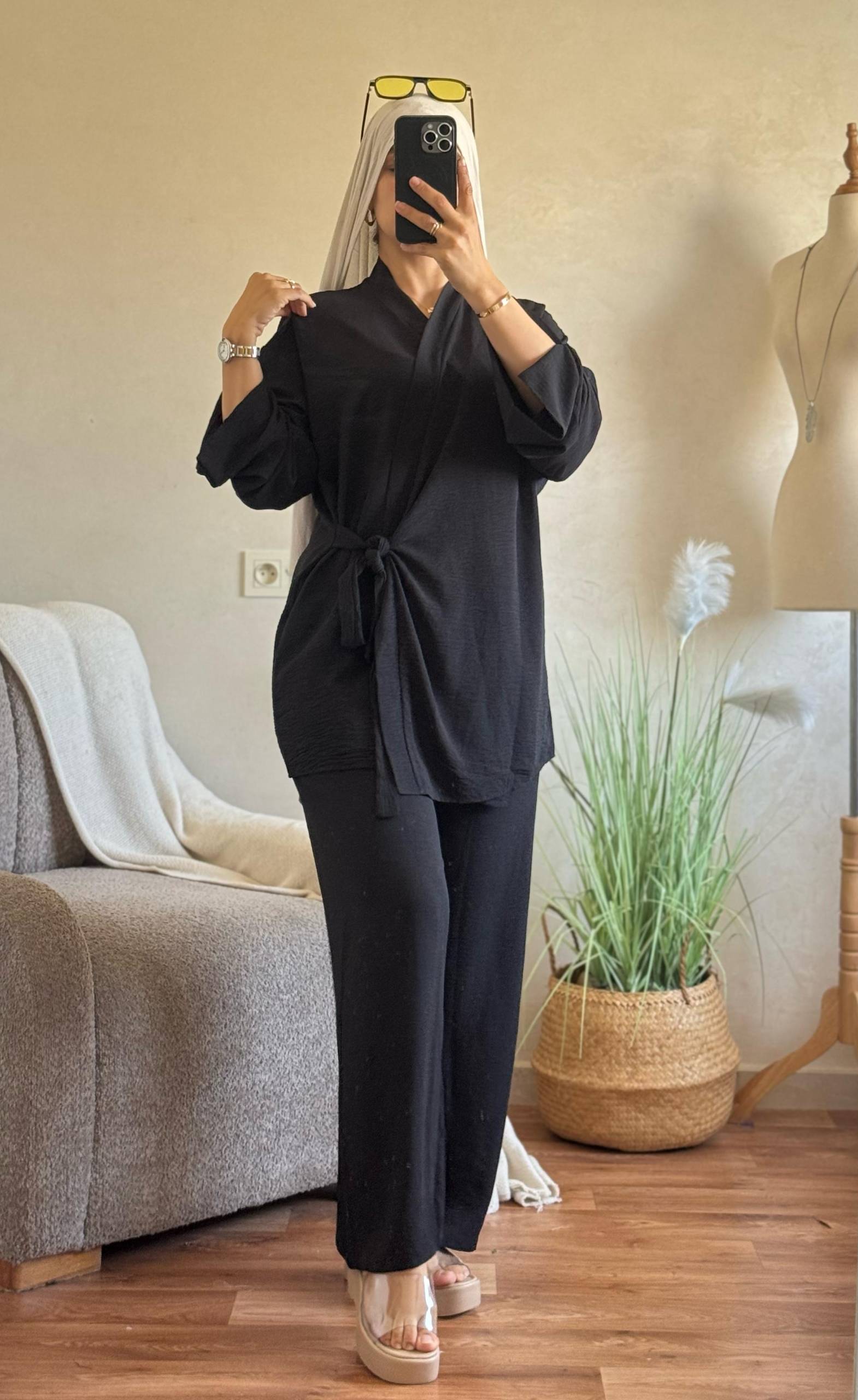 1747992015_0b4734a6-a1f6-49b0-a2d1-ea2258725f28 Ensemble Victoria – Image 1